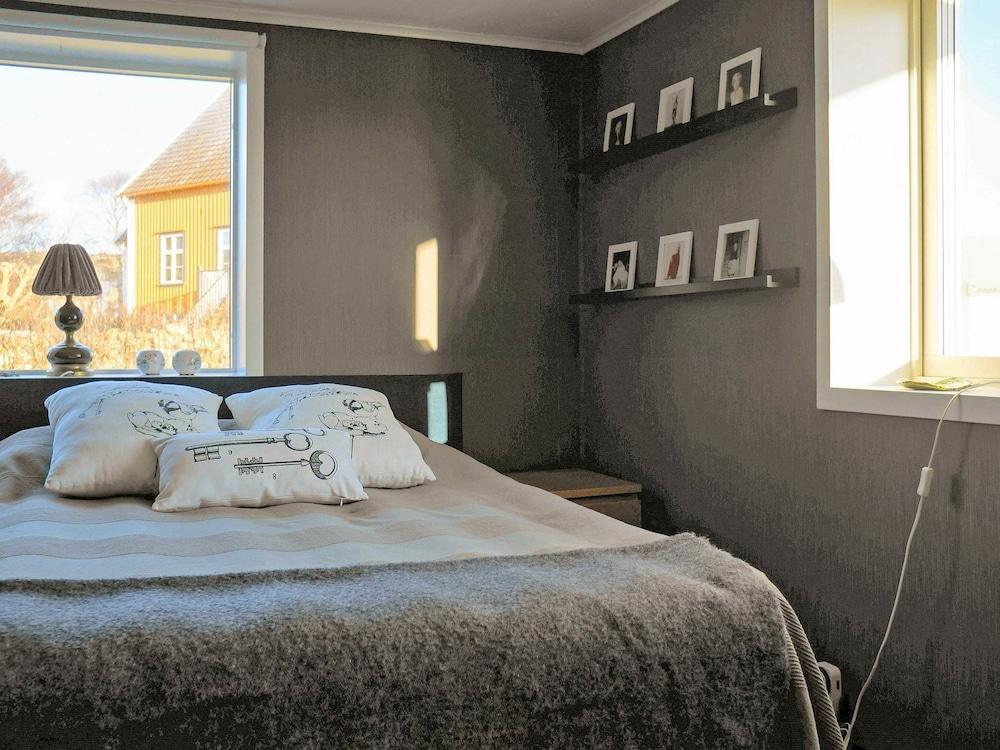Holiday Home in Hälleviksstrand — Elloes — photo 3