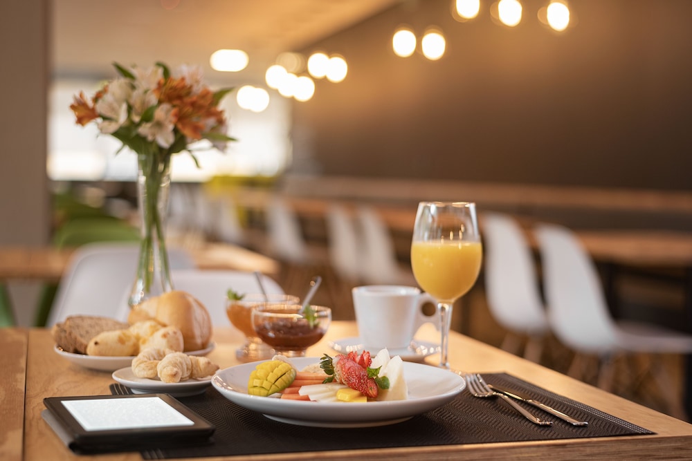 Intercity Canoas - carbon neutral hotel in Canoas