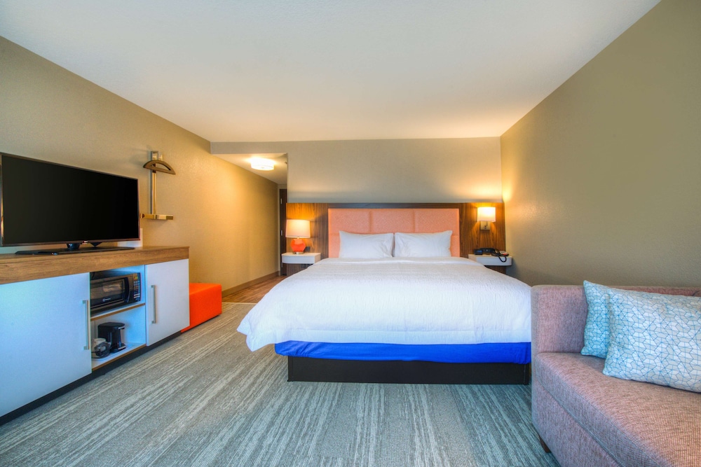 Hampton Inn & Suites Wixom - photo 17