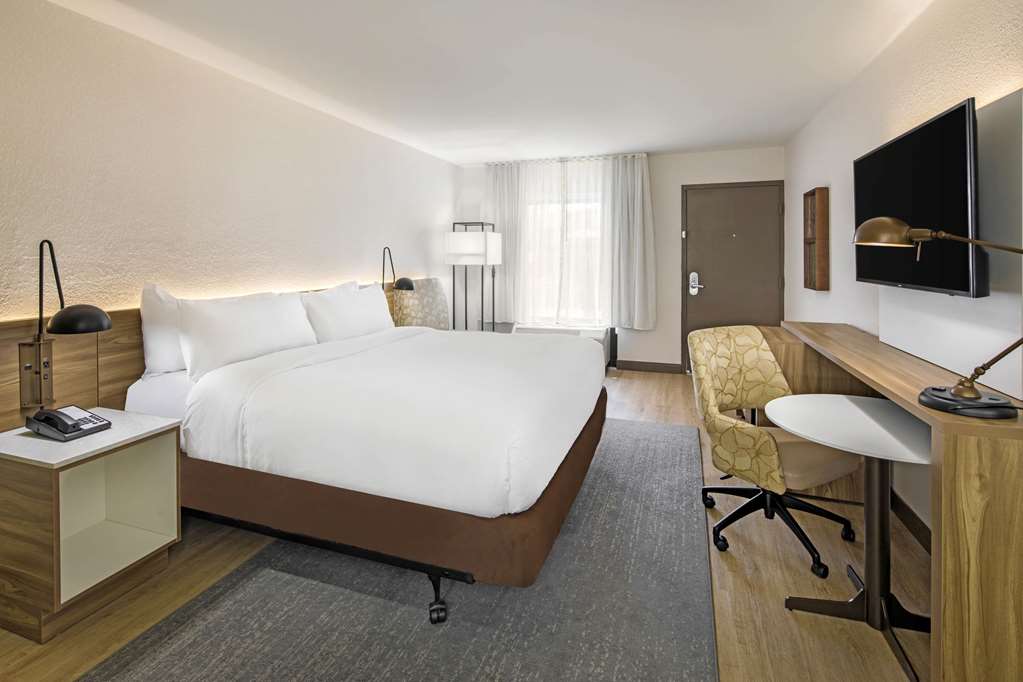 Wyndham Garden Marietta Atlanta North - photo 10