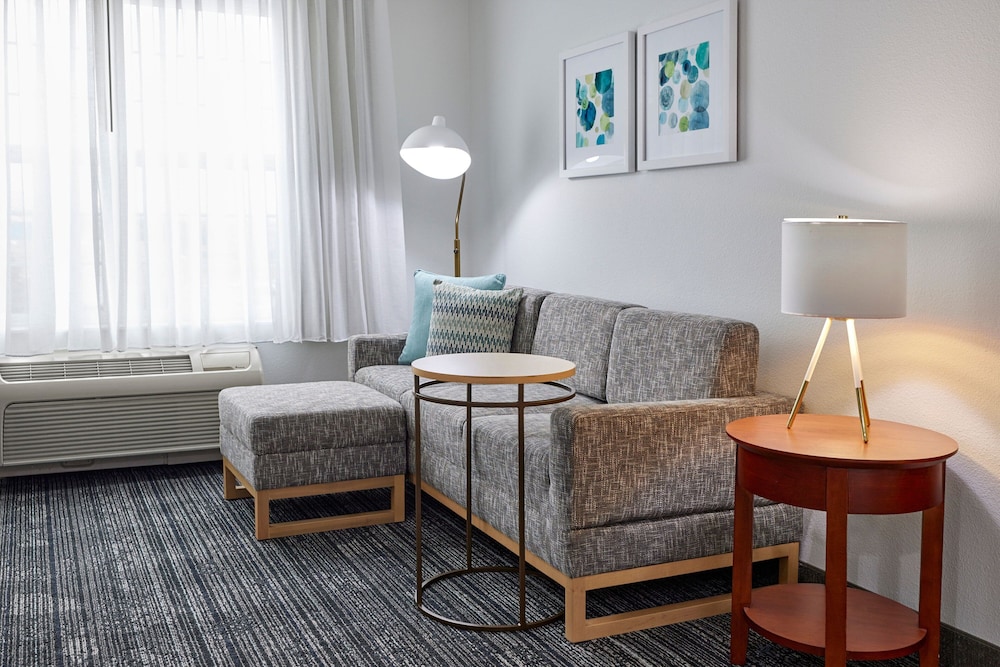 TownePlace Suites by Marriott Medford - photo 10
