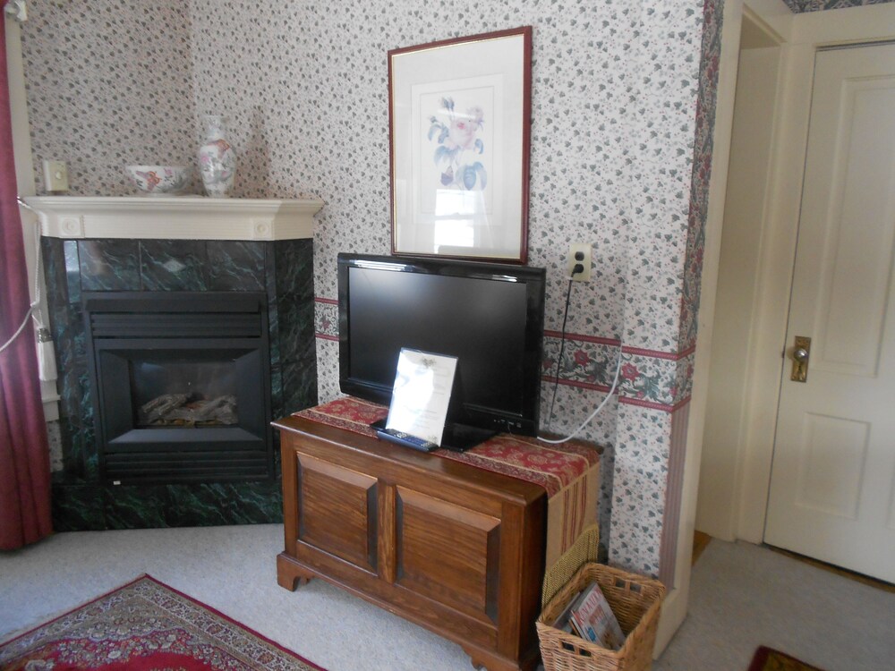 Eastman Inn - photo 15