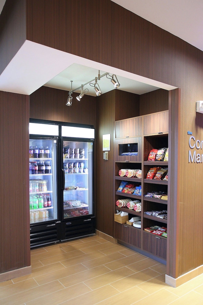 Fairfield Inn & Suites East Grand Forks - photo 20