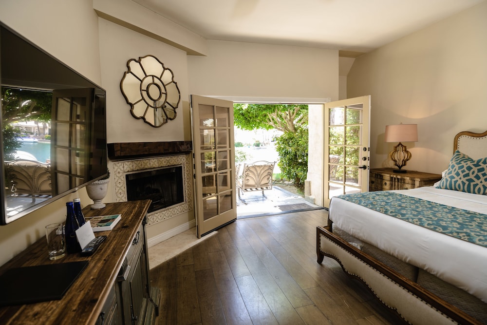 The Chateau at Lake La Quinta - photo 8