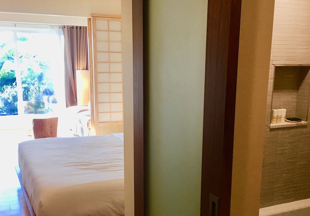 Inn at Moonlight Beach - photo 15