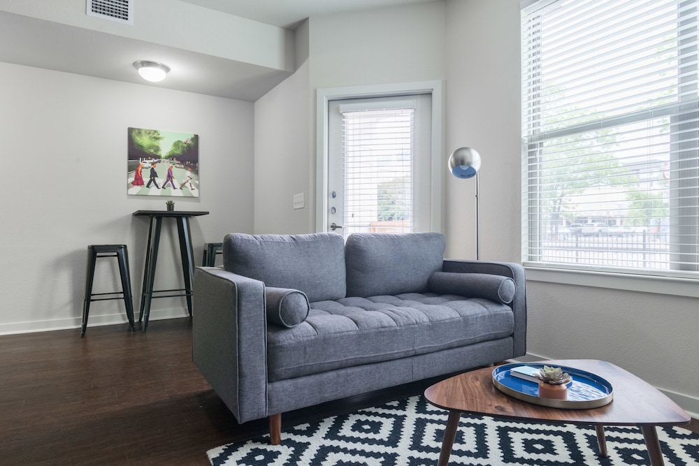 Locale Eastside - photo 15