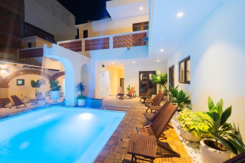 Casa Victoria Malecón Adults Only — 4-Star Luxury Hotel in Puerto Vallarta, Mexico
