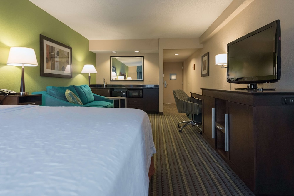 Hampton Inn Brooksville Dade - photo 27
