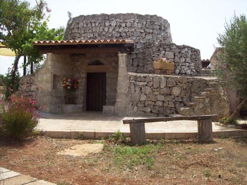 Trullo Contrada Stracca — hotel in Alliste