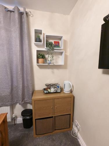 Large Cosy Room to Stay in South Reading