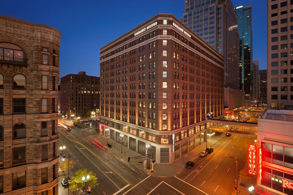 Embassy Suites by Hilton Minneapolis Downtown - photo 49