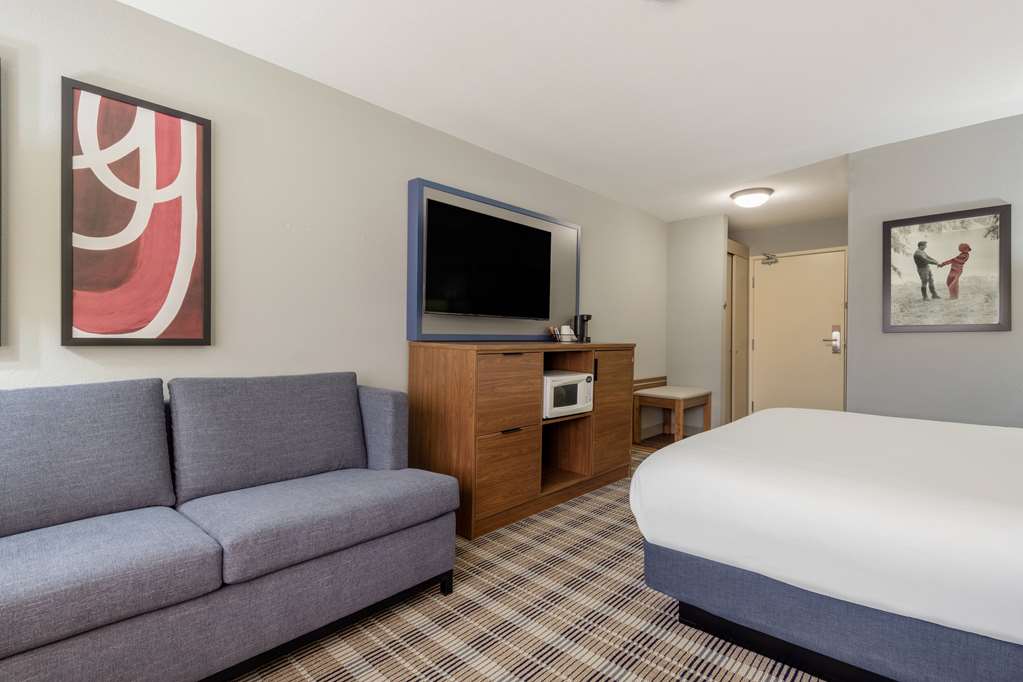 AmericInn by Wyndham Duluth - photo 26