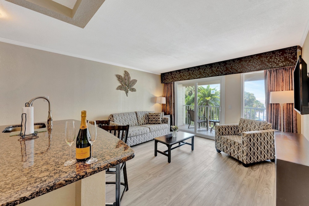 Seaside Luxury Oasis with balcony - photo 32