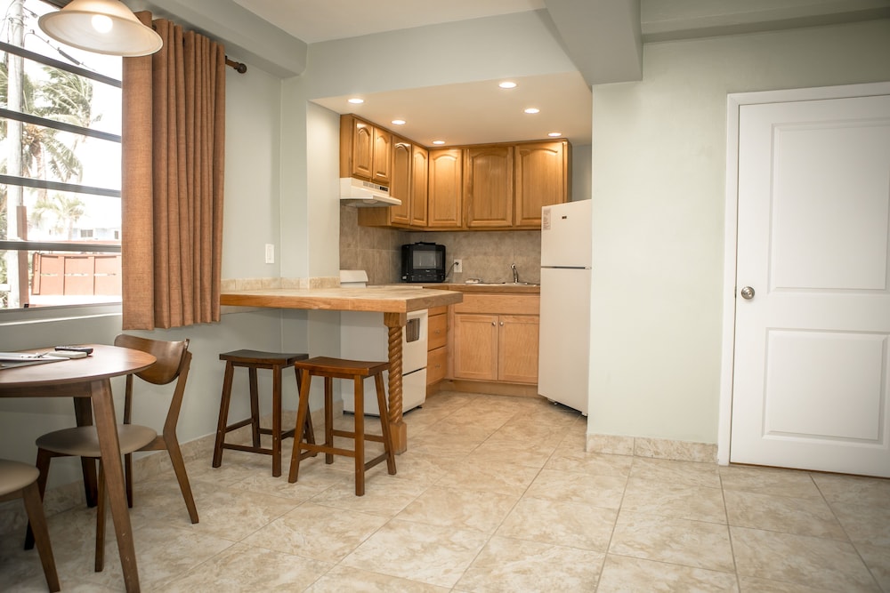 Ragged Edge Resort & Marina - photo 15
