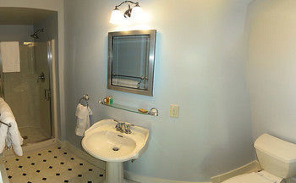 Grey Havens Inn - photo 22