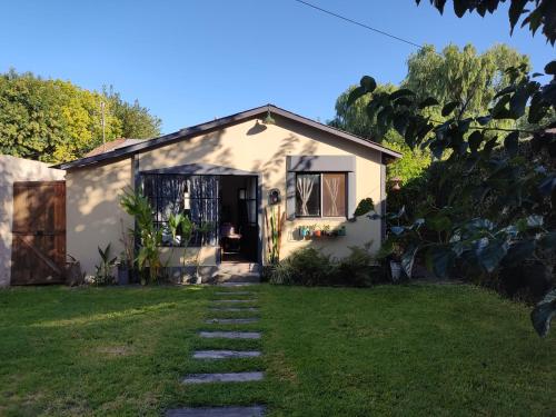 Casita Casa con parque estacionamiento y pileta en Tigre — 4-Star Luxury Hotel in Tigre, Argentina
