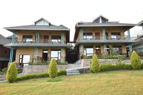 Tiaraa Jujurana Resort & Spa in Dharamsala, India