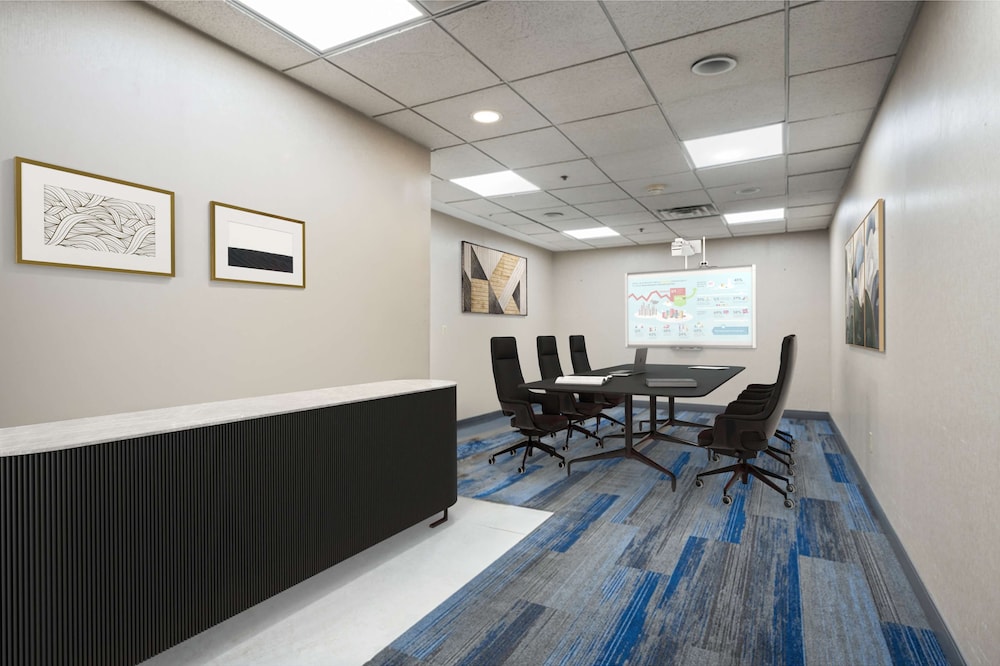 Hampton Inn Ridgefield Park - photo 67