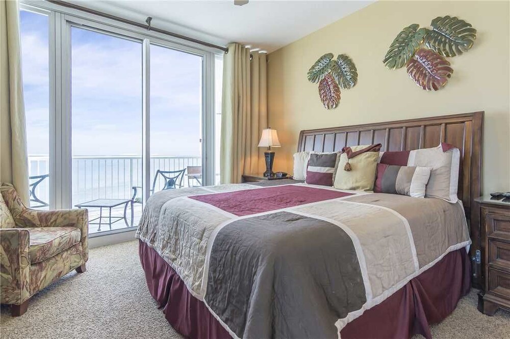Island Tower 1001 3 Br condo by RedAwning - photo 4