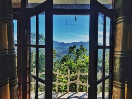 Helly mount inn - carbon neutral hotel in Ella Town