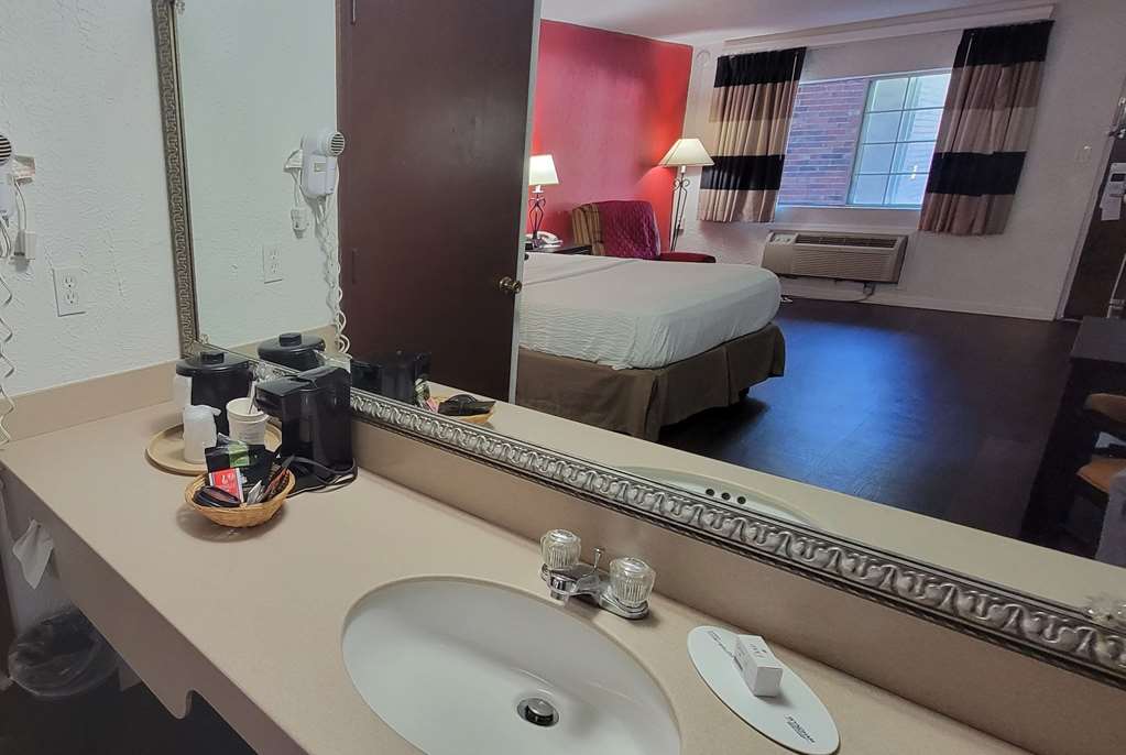 Ramada by Wyndham Mountain Home - photo 92