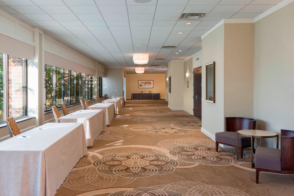 Sheraton Harrisburg Hershey Hotel - photo 35