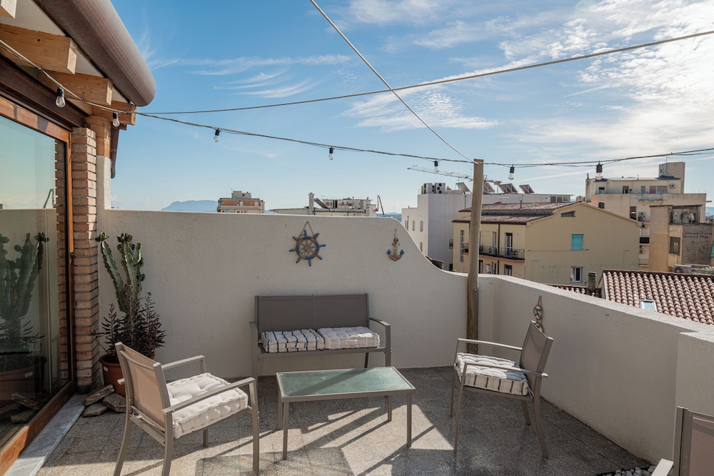 Sorella Luna Room Boutique Centro di Olbia in Olbia, Italy