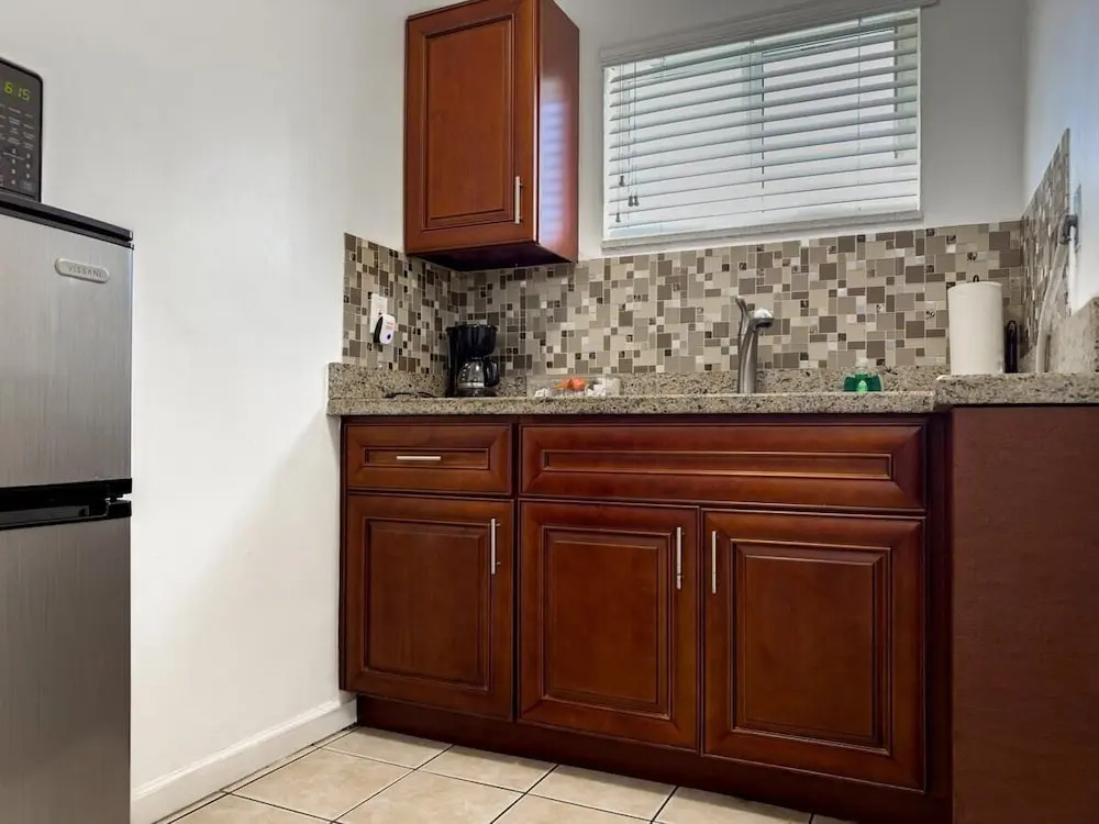 Coastal Studio by Hollywood Beach Boardwalk - photo 22
