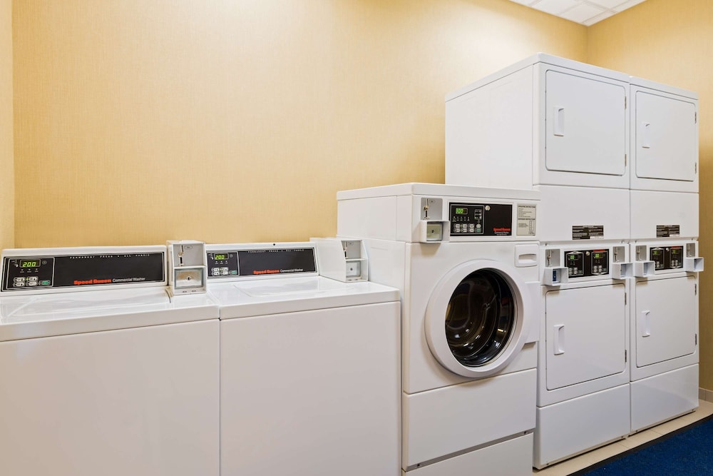 Hilton Garden Inn Waldorf - photo 22
