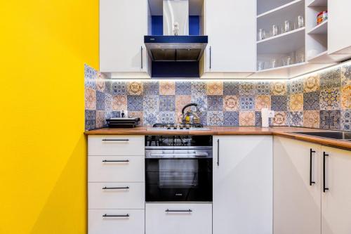Art inspired Modern Flat near VAKE PARK with WIFI