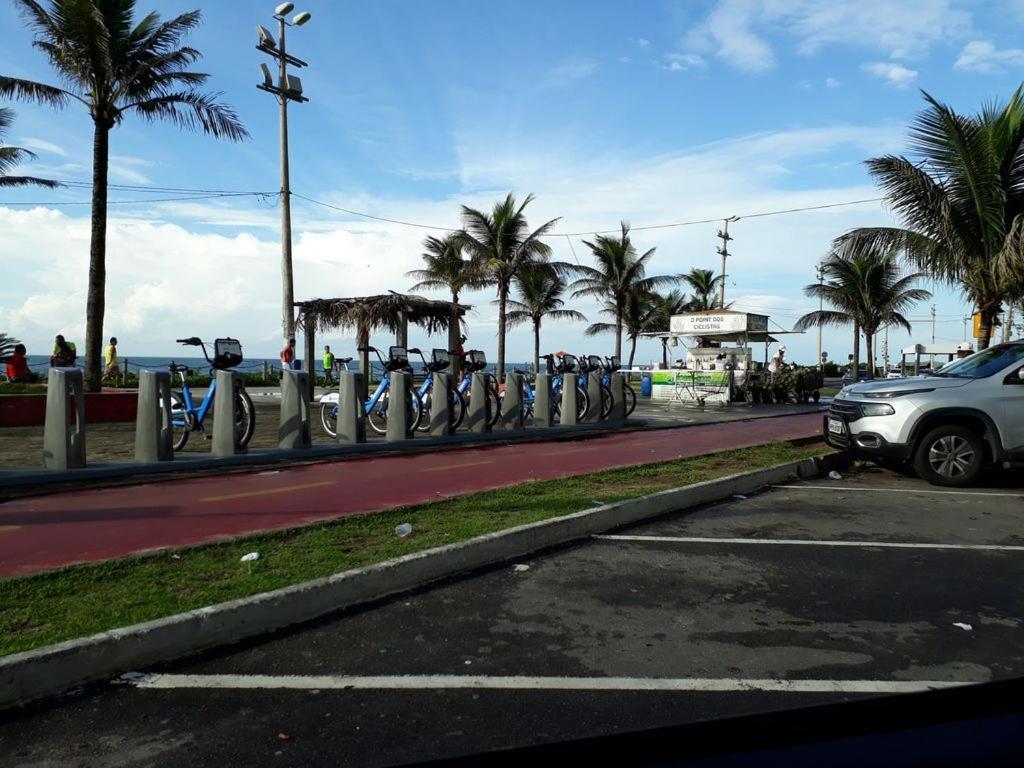 Apto Na Orla de Itaparica Com Wifi Area Privada E Excelente Para Criancas Terceira Idade E Pets. — 4-Star Luxury Hotel in Vila Velha, Brasil