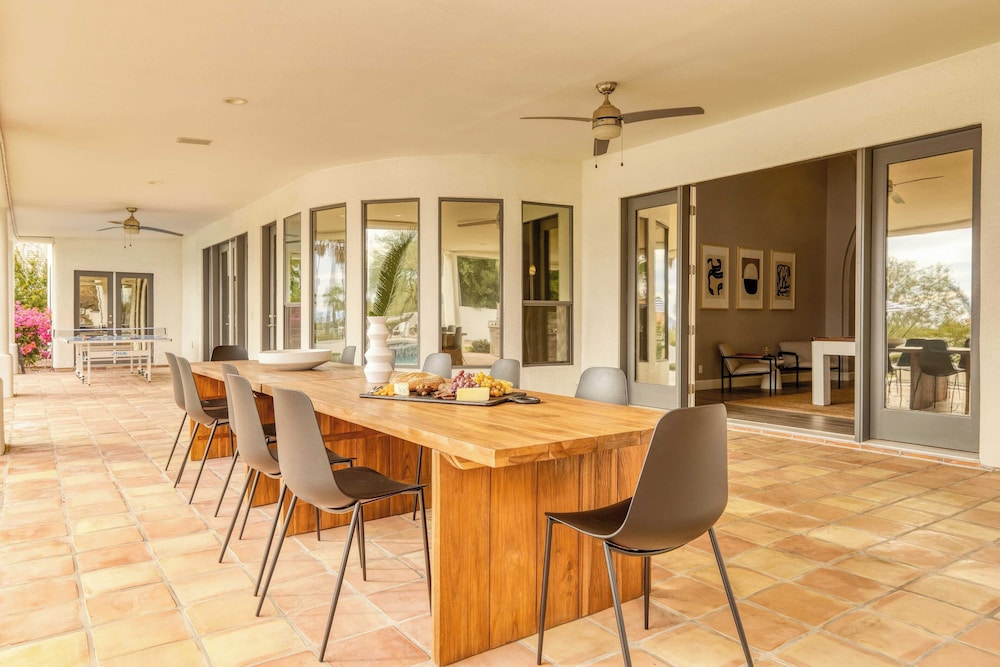 Sunridge by Avantstay Glorious Scottsdale Estate w Pool Hot Tub Ping Pong & Pool Table - photo 9