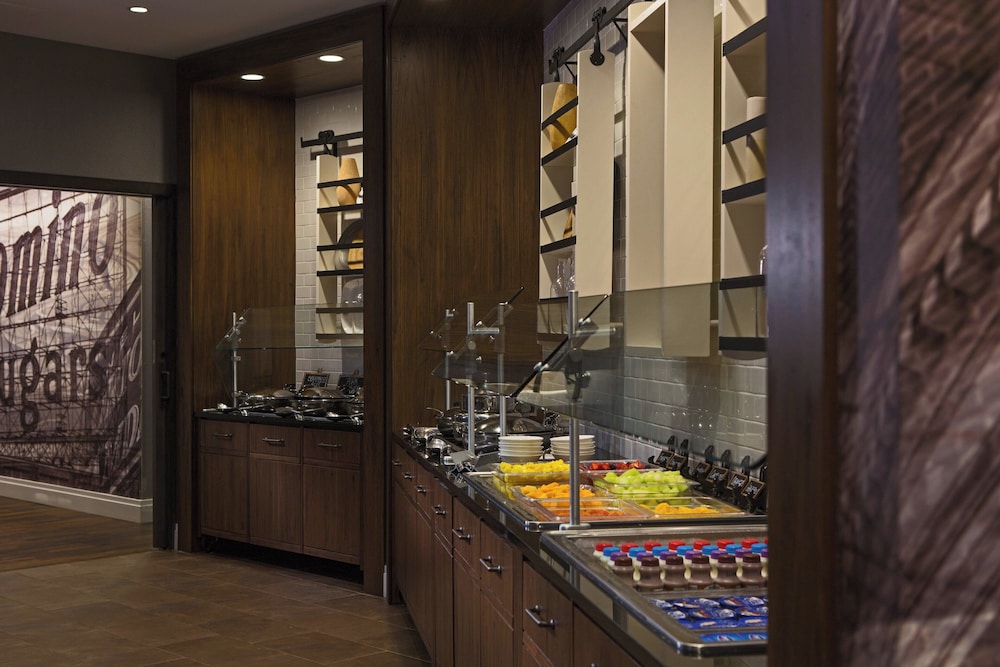Baltimore Marriott Inner Harbor at Camden Yards - photo 15
