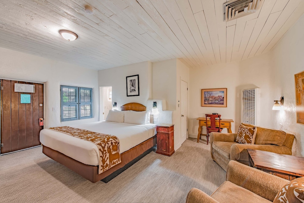 The Historic Taos Inn - photo 3