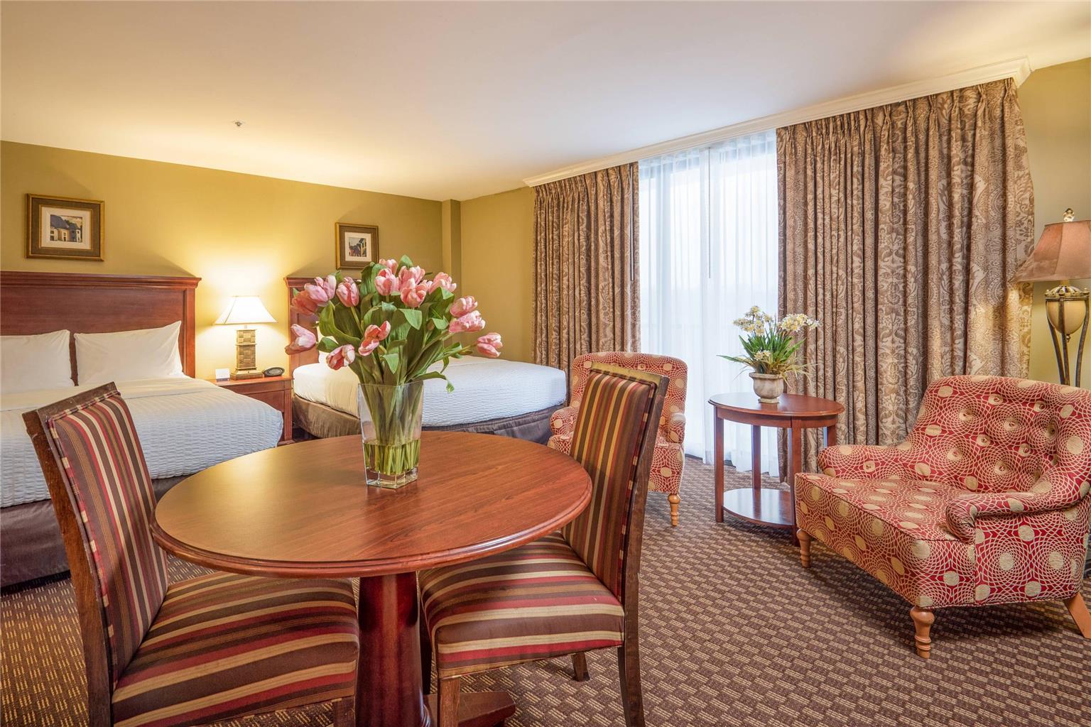 Arlington Court Suites a Clarion Collection Hotel - photo 31