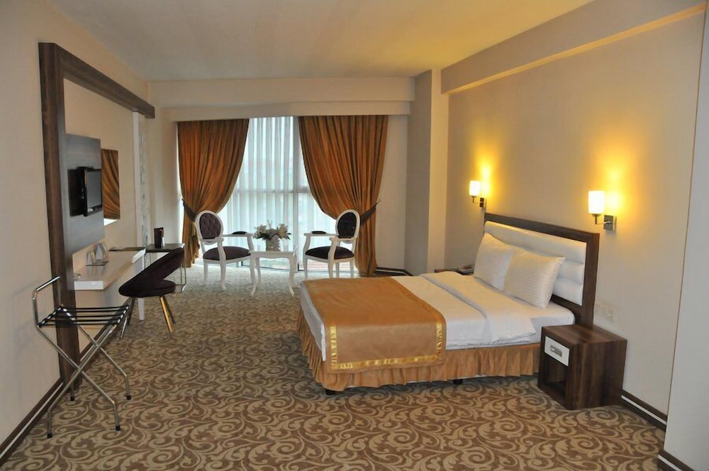 Ozpark Hotel — hotel in Aksehir