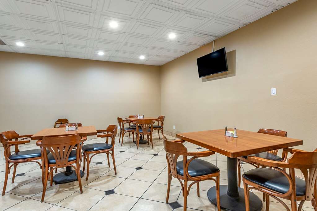 Clarion Inn and Suites Roswell NM - photo 23