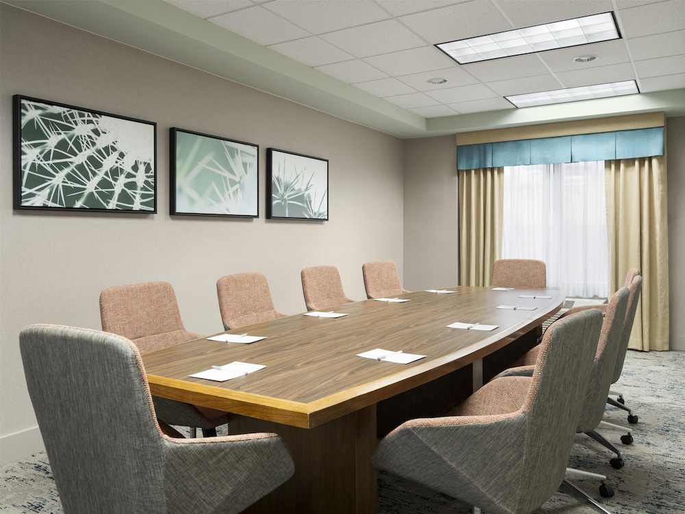 Hilton Garden Inn Albuquerque Airport - photo 34