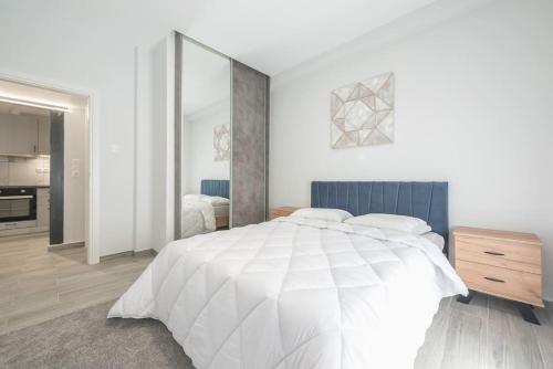 Athens Luxurious Apartment — 4-Star Luxury Hotel in Athens, Greece