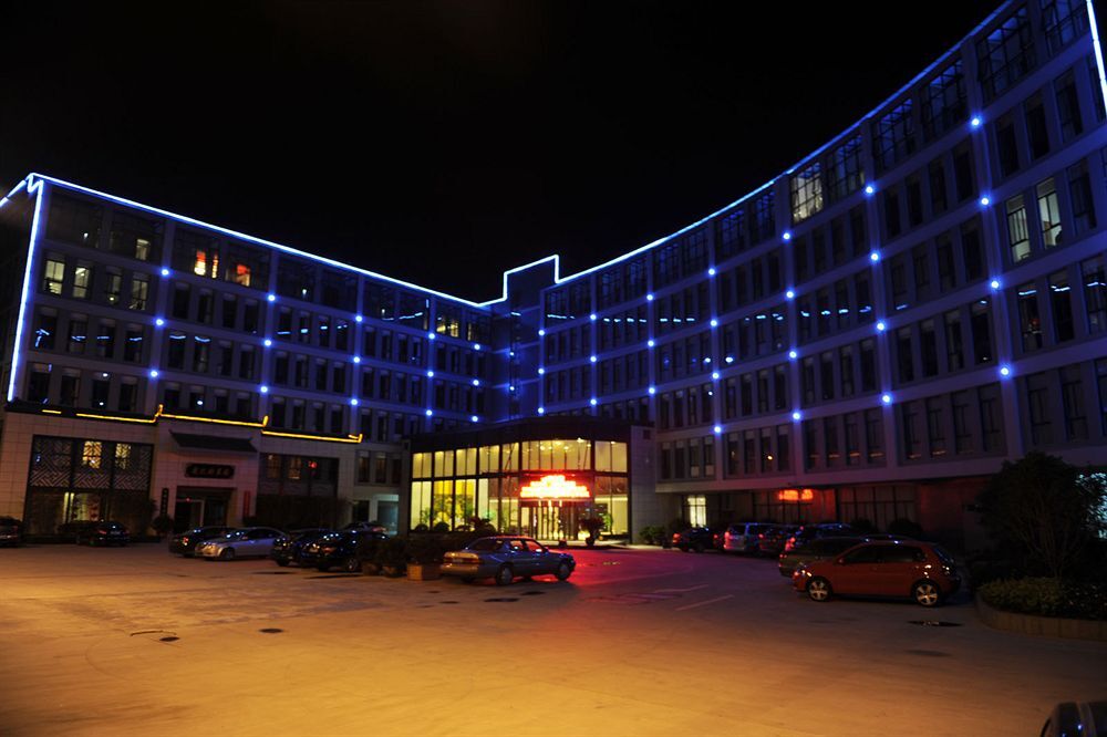 Hangzhou Gingko Garden Hotel — 4-Star Luxury Hotel in Hangzhou, People's Republic of China