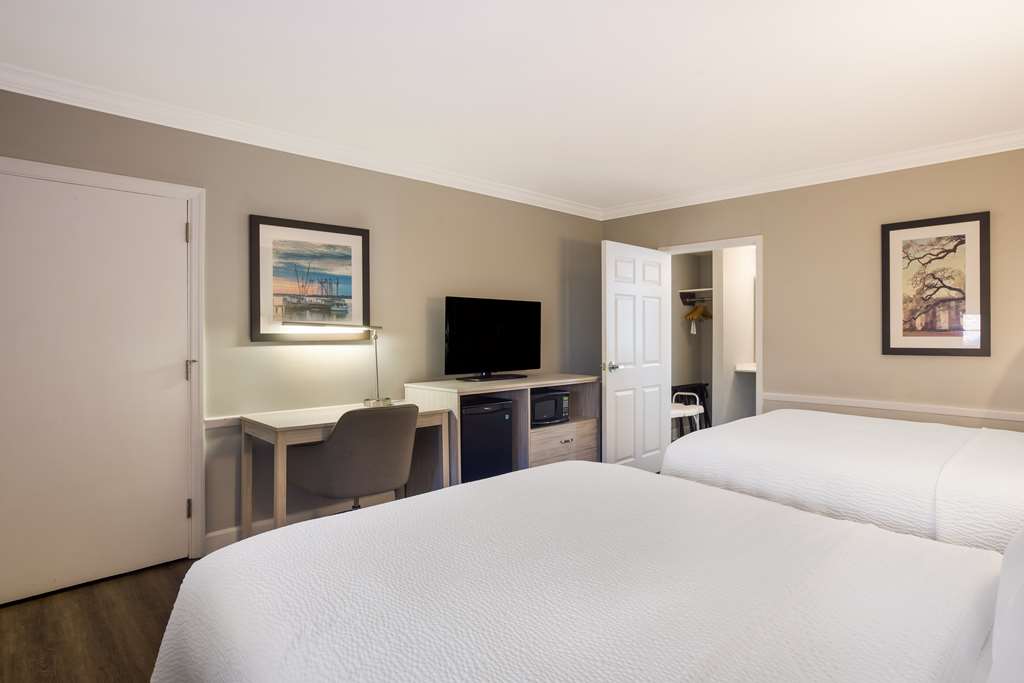 Best Western Sea Island Inn - photo 18