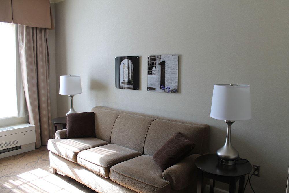 The Marcum Hotel & Conference Center - photo 16