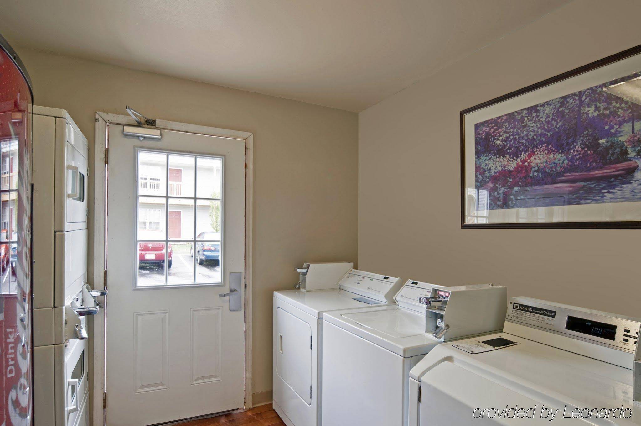 Extended Stay Lenexa Studios - photo 10