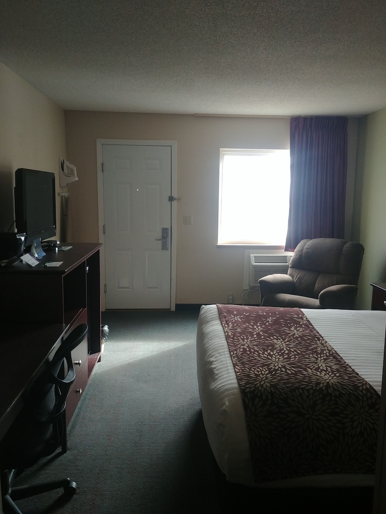 Boarders Inn & Suites by Cobblestone Hotels Broken Bow - photo 11