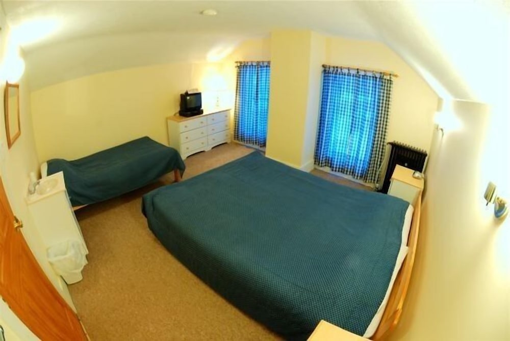 The Riverside Inn - photo 15