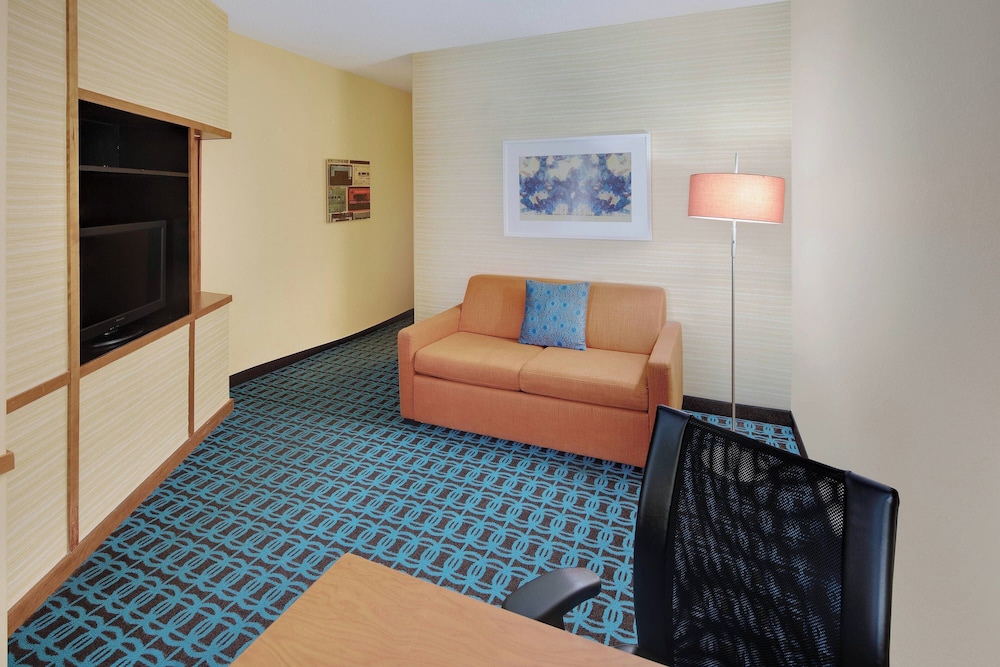 Fairfield Inn & Suites by Marriott Austin University Area - photo 17