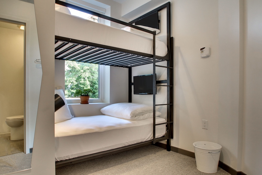 Hotel Hive - photo 30