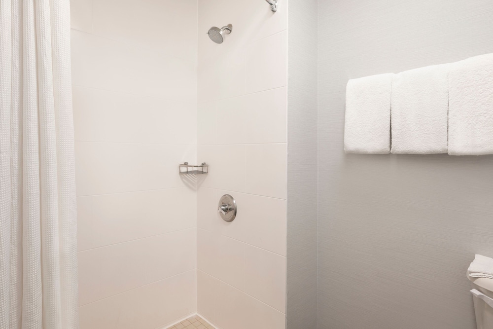 Courtyard by Marriott Salt Lake City Airport - photo 25