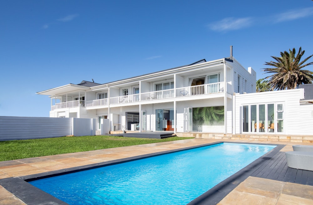 Dolphin Bay Boutique Hotel and Spa in Port Elizabeth, South Africa