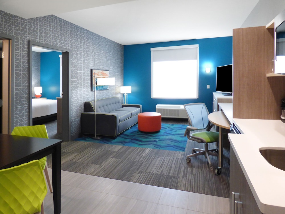 Home2 Suites by Hilton Pensacola Airport Medical Center - photo 4
